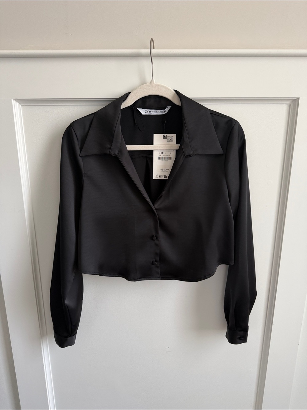 NWT Zara Black Satin Cropped Button-Down Shirt